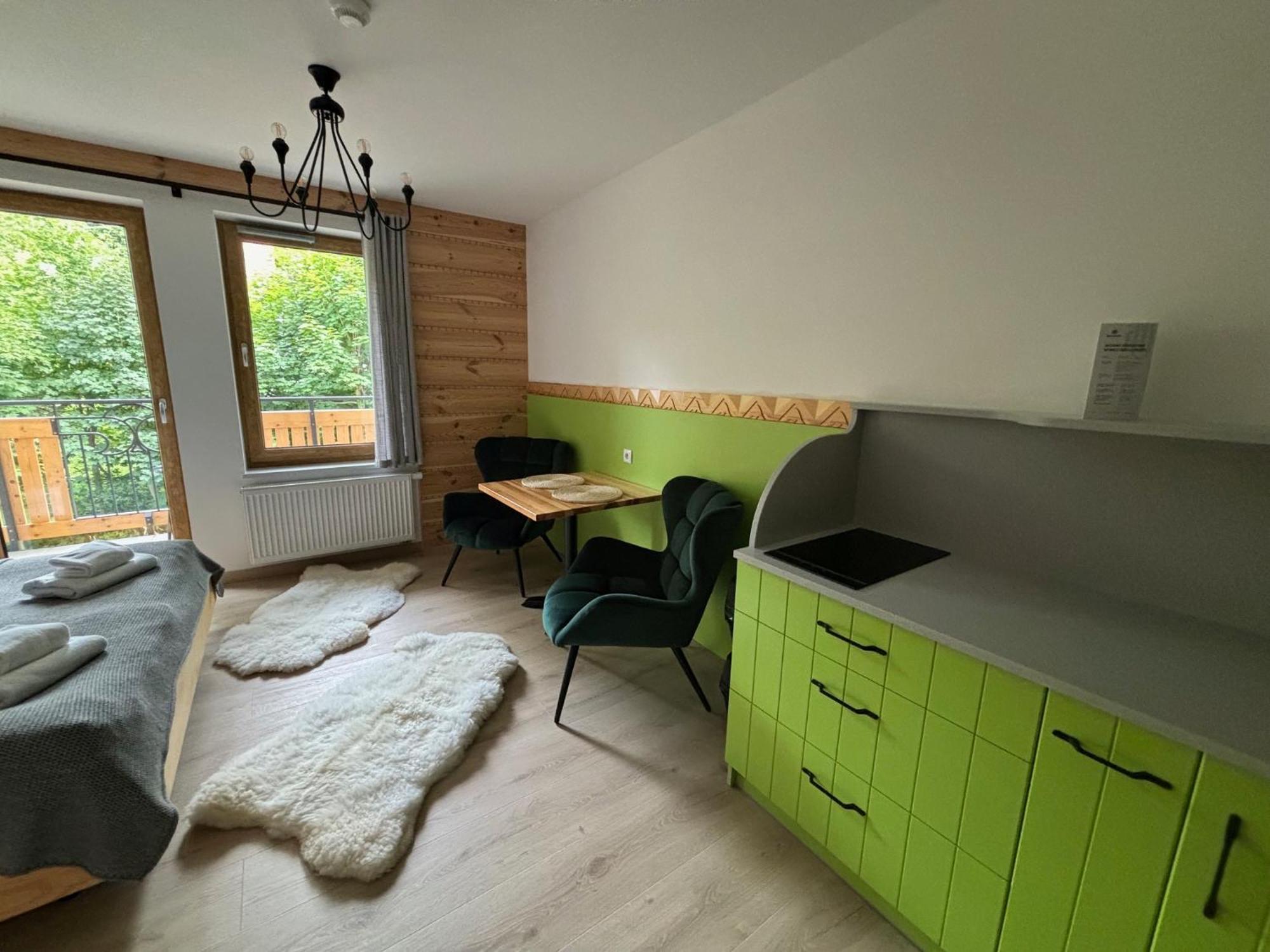 Bella Monte Bed & Breakfast Щирк Екстериор снимка